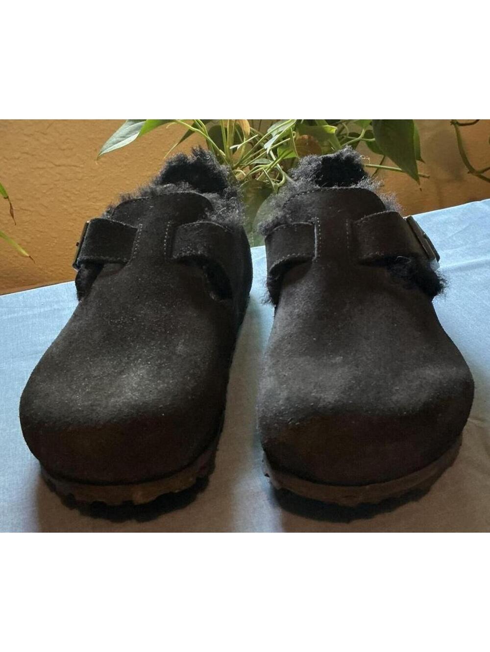 Birkenstock London Shearling Clogs Suede Closed Back Black US7.5 EU 38